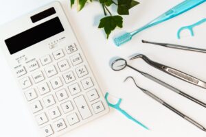 審美歯科　費用